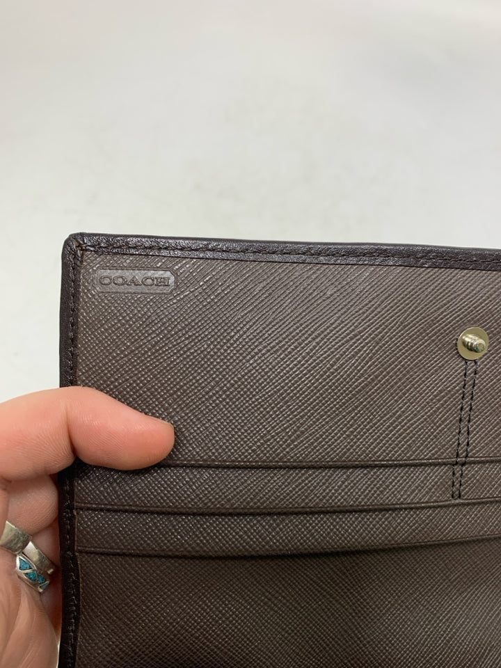 Coach Legacy Signature Long Wallet