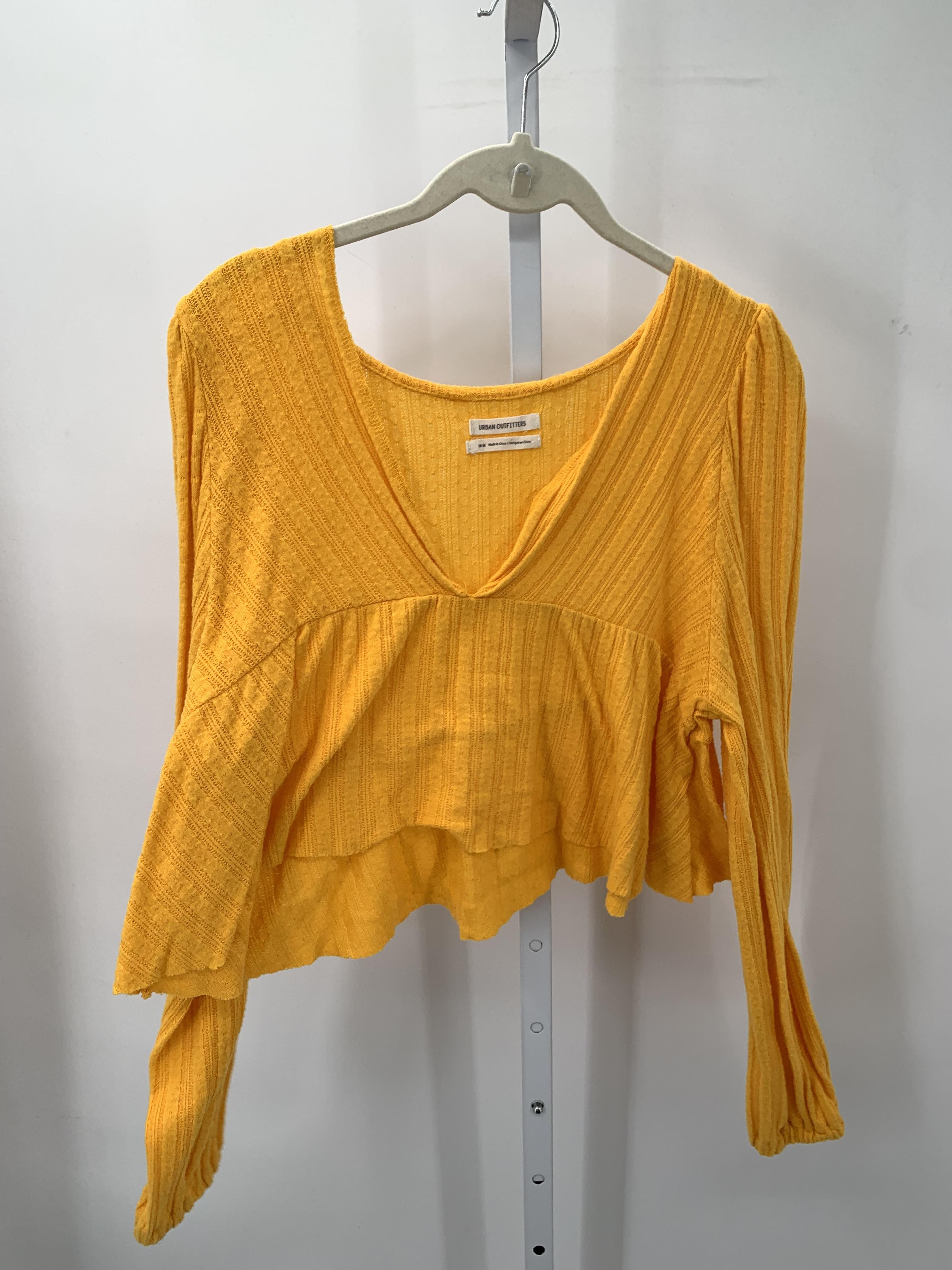 Urban Outfitters Size Medium Juniors Long Sleeve Shirt