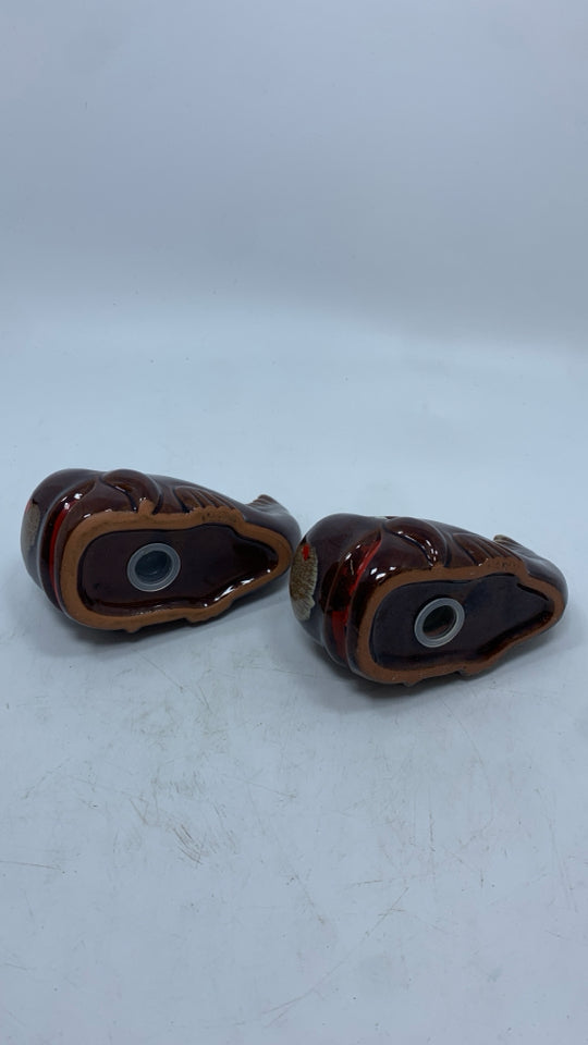 BROWN WHALE SALT+PEPPER SHAKERS.