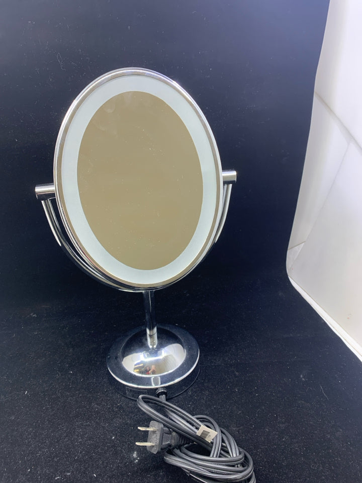 LIGHT UP SILVER MIRROR.