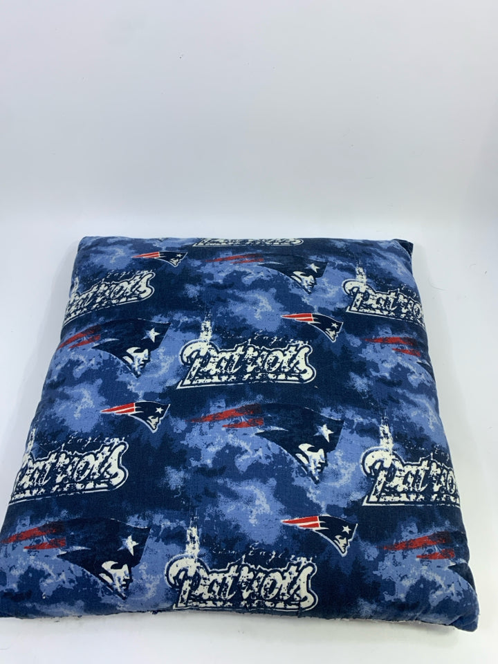 BLUE PATRIOTS LOGO PILLOW.