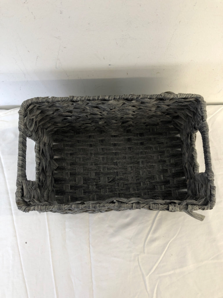 GREY WICKER BASKET.