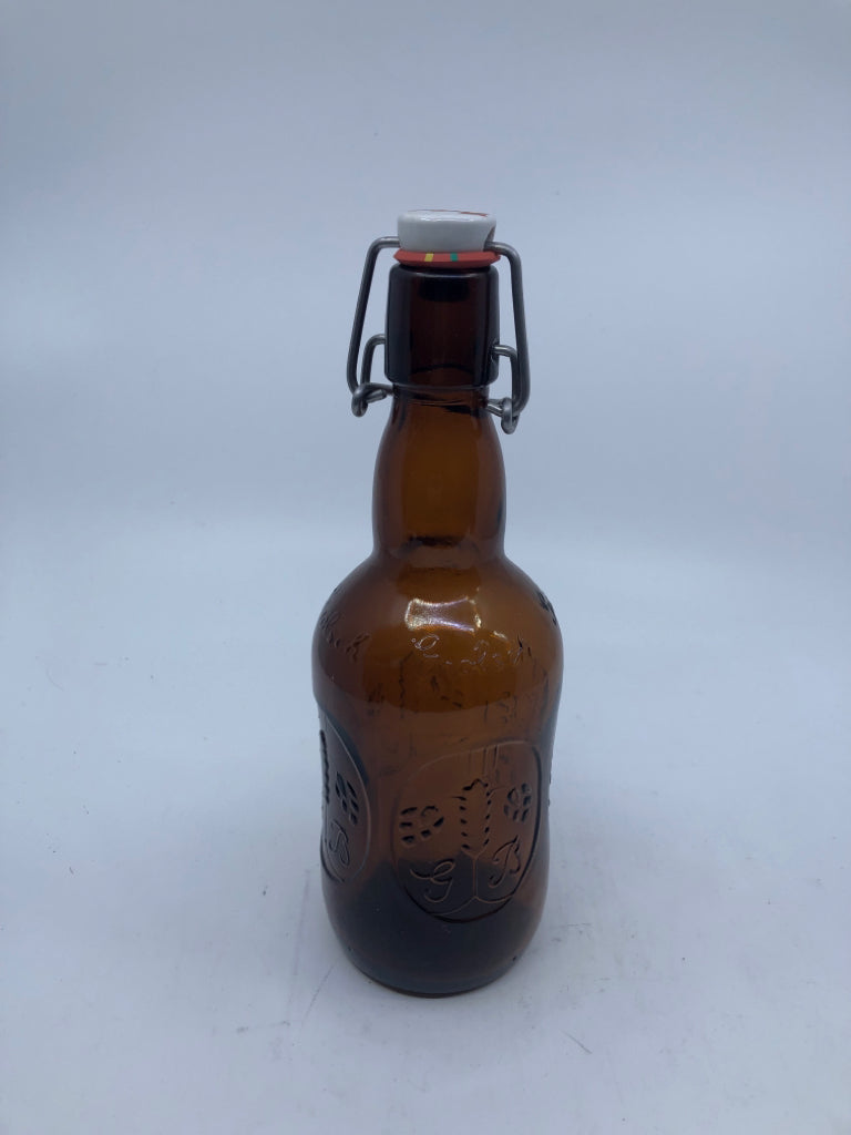 VTG BROWN EMPTY BOTTLE W CLASP.