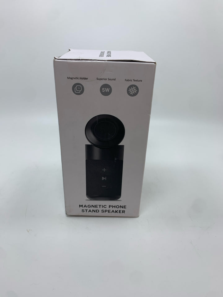 NIP MAGNETIC PHONE STAND SPEAKER.