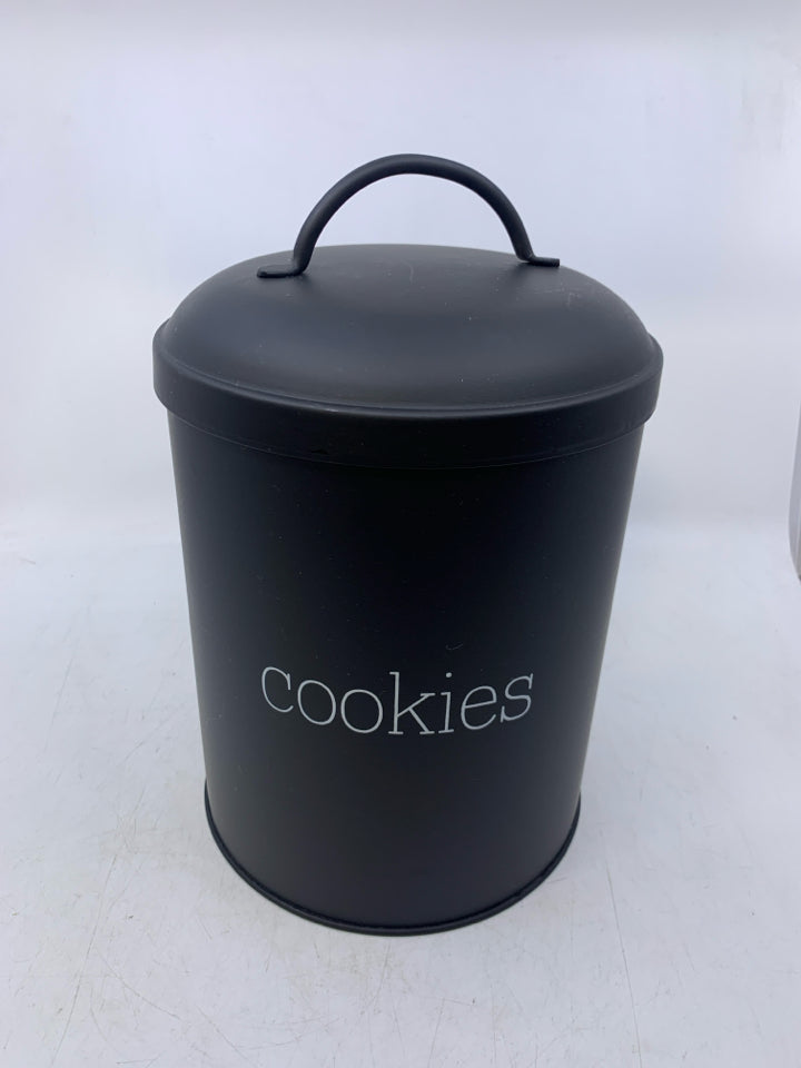 METAL COOKIES JAR.