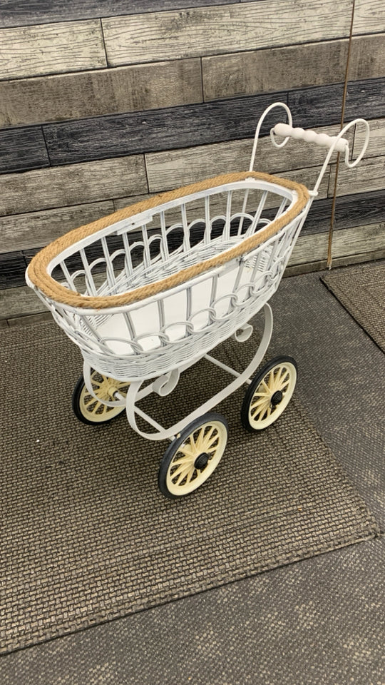 WICKER WOVEN DOLL CARRIAGE DECOR.