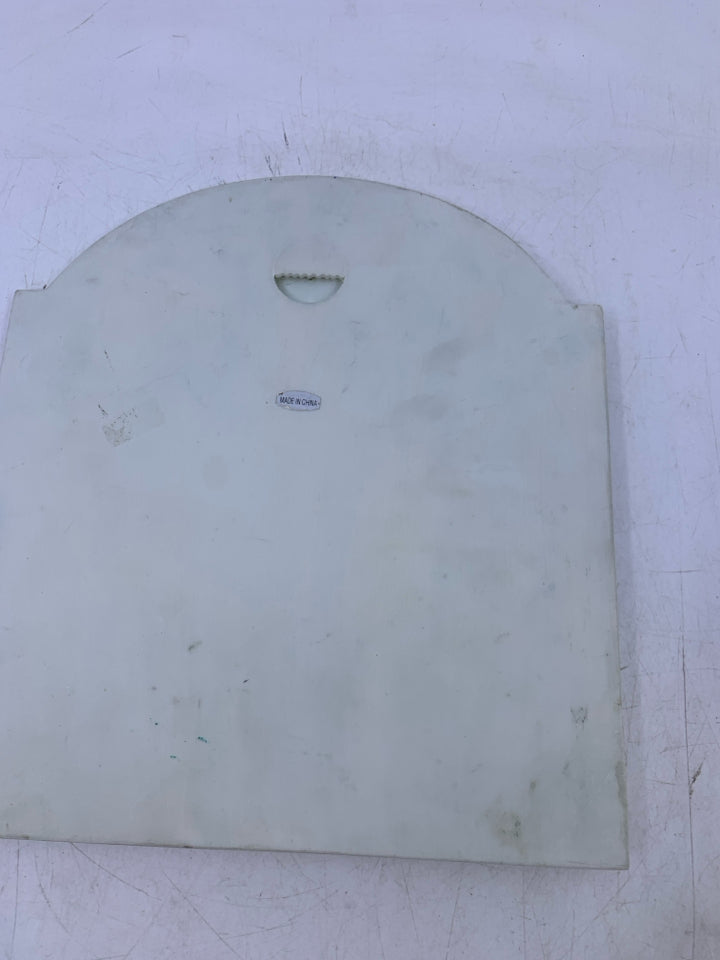 RESIN EMBOSSED FACE W/ INSTRUMENT PEACE ON EARTH.