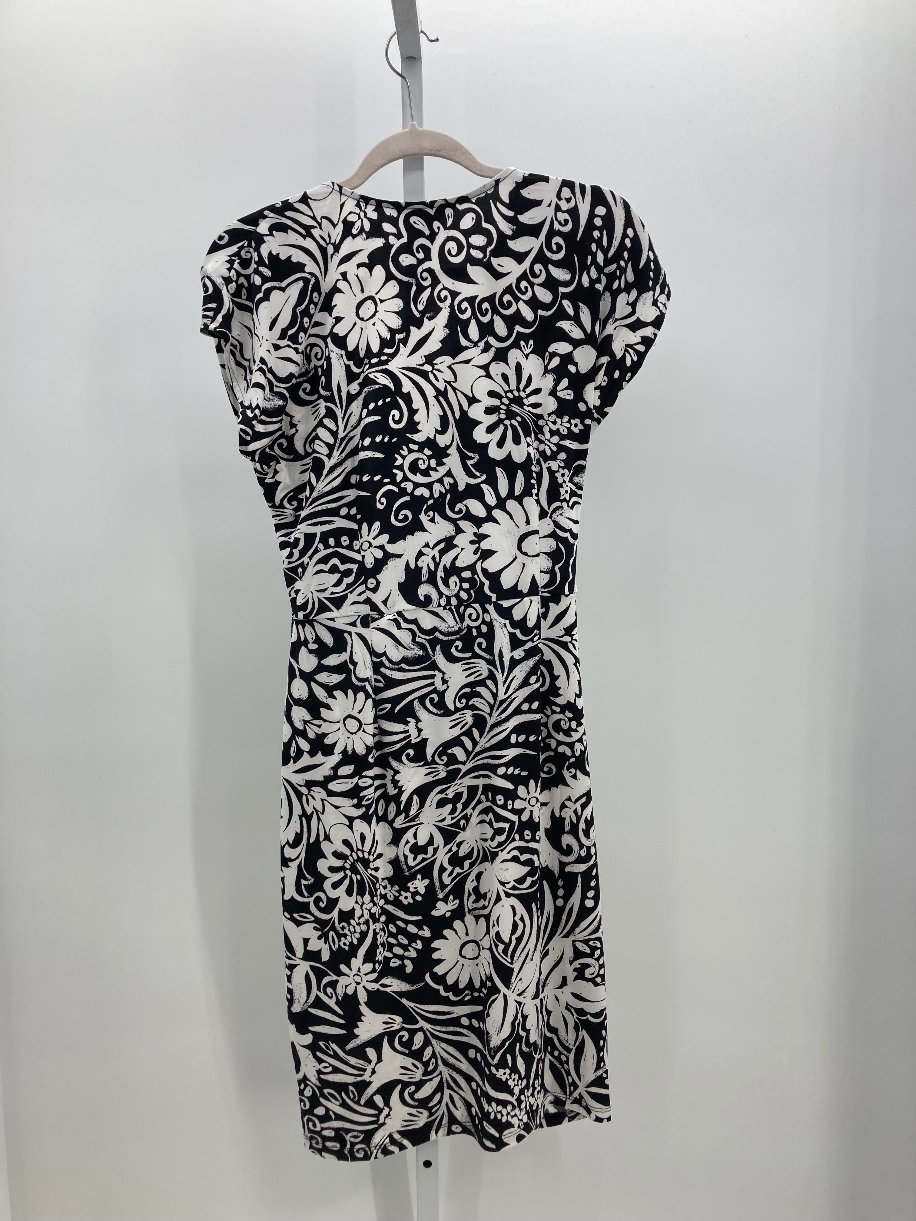 Maggy London Size 10 Misses Sleeveless Dress