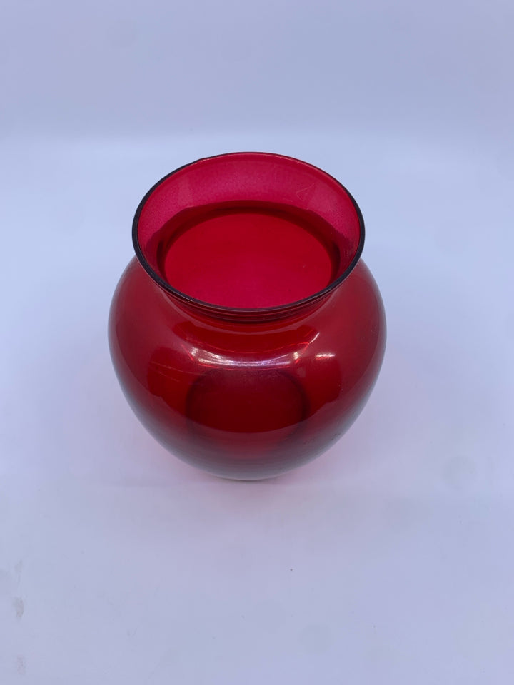 RED VASE.