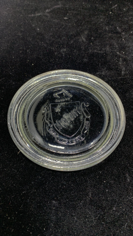 VTG CLEAR GLASS "VICTORY" CUP PLATE.