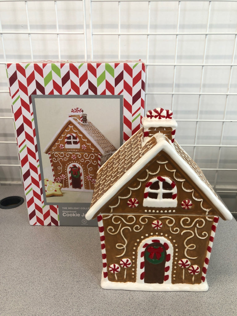 NIB GINGERBREAD COOKIE JAR.