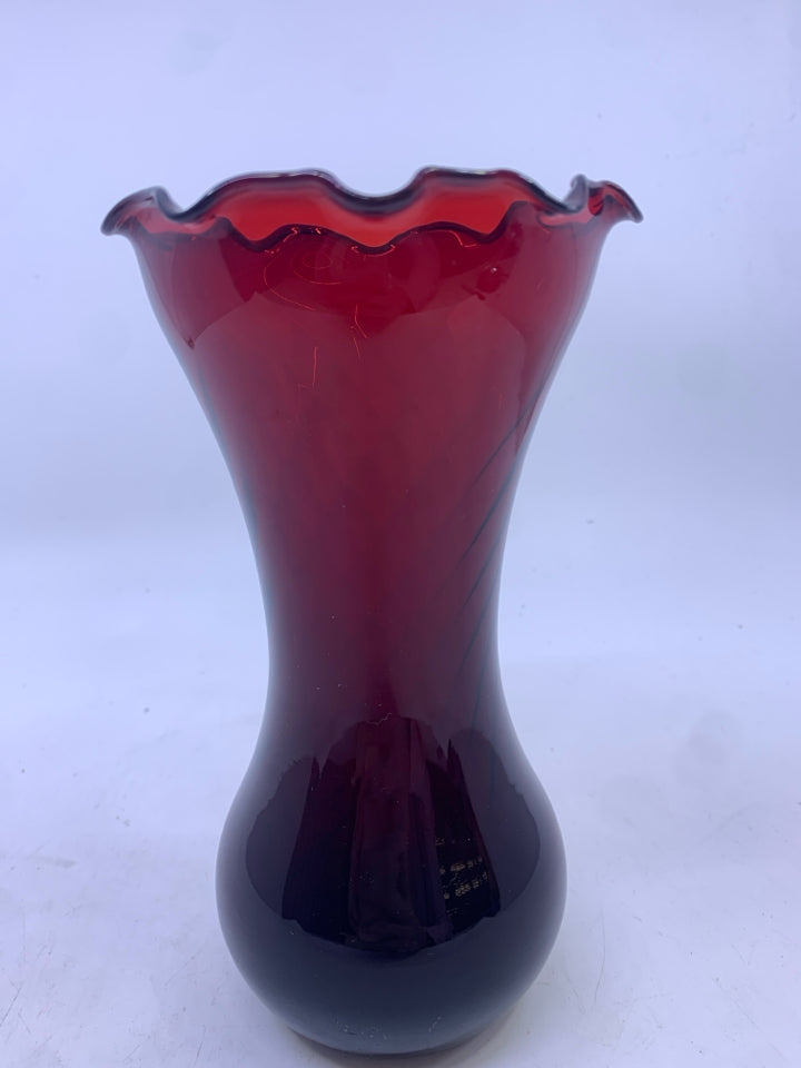 CRANBERRY GLASS VASE.