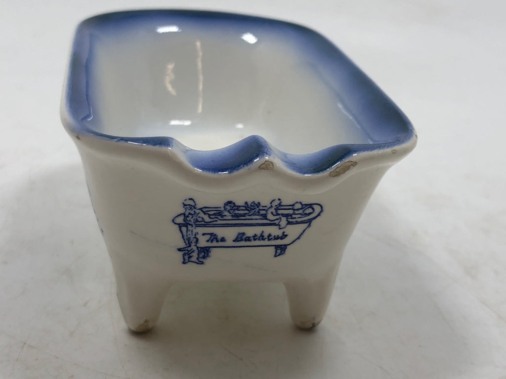 VTG 'OLD MYSTIC VILLAGE' TUB ASHTRAY.