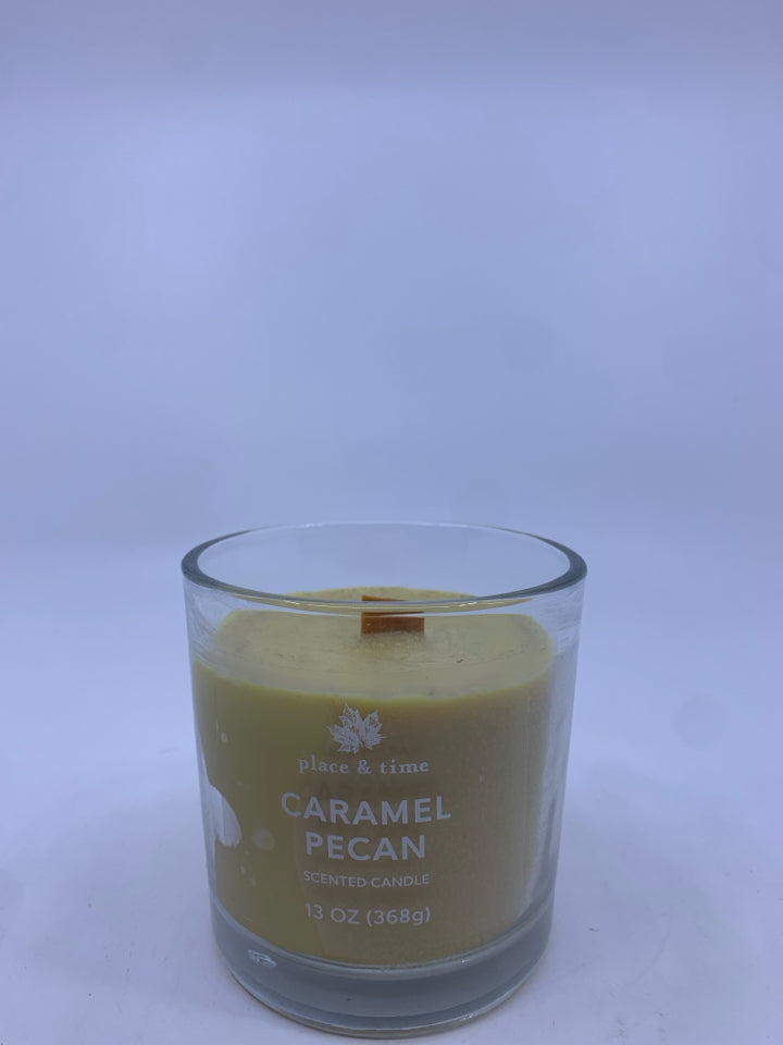 CARMEL PECAN CANDLE.