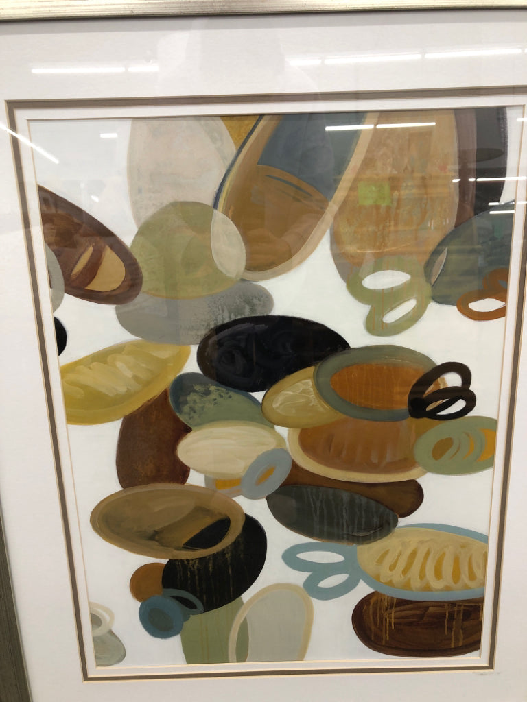 ABSTRACT COLORFUL WALL ART IN GREY FRAME.