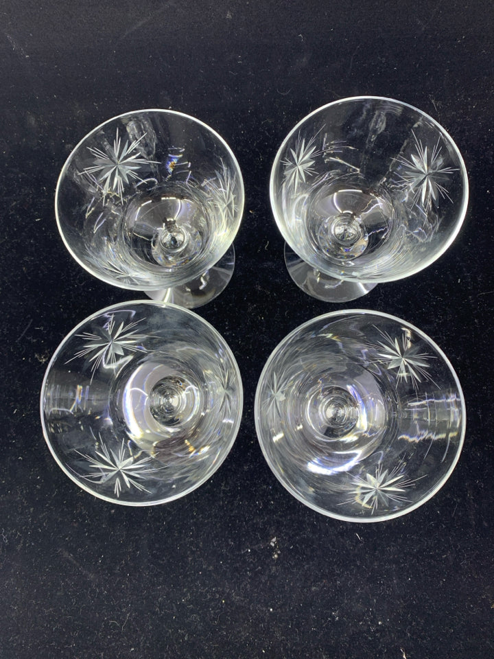 4 CRYSTAL ETCHED STAR PATTERN LIQUEUR GLASSES.