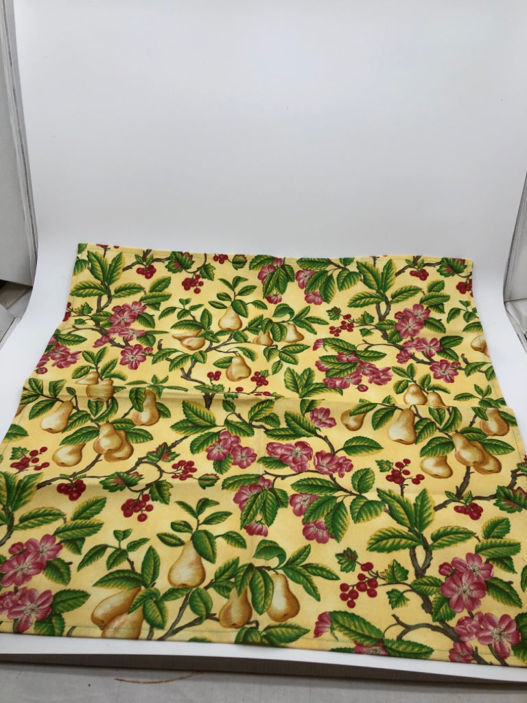 4PC YELLOW FRUIT NAPKINS.