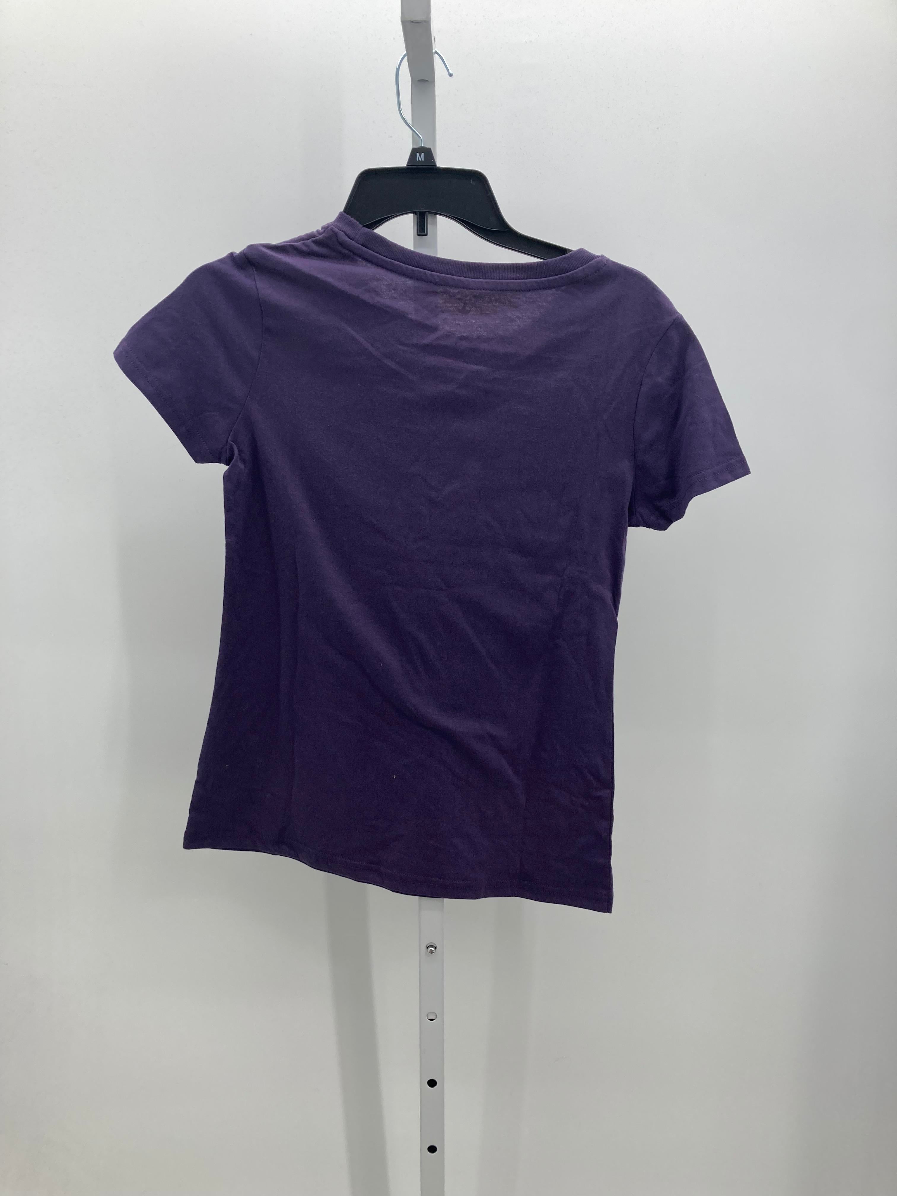 Disney Princess Size Medium Juniors Short Sleeve Shirt