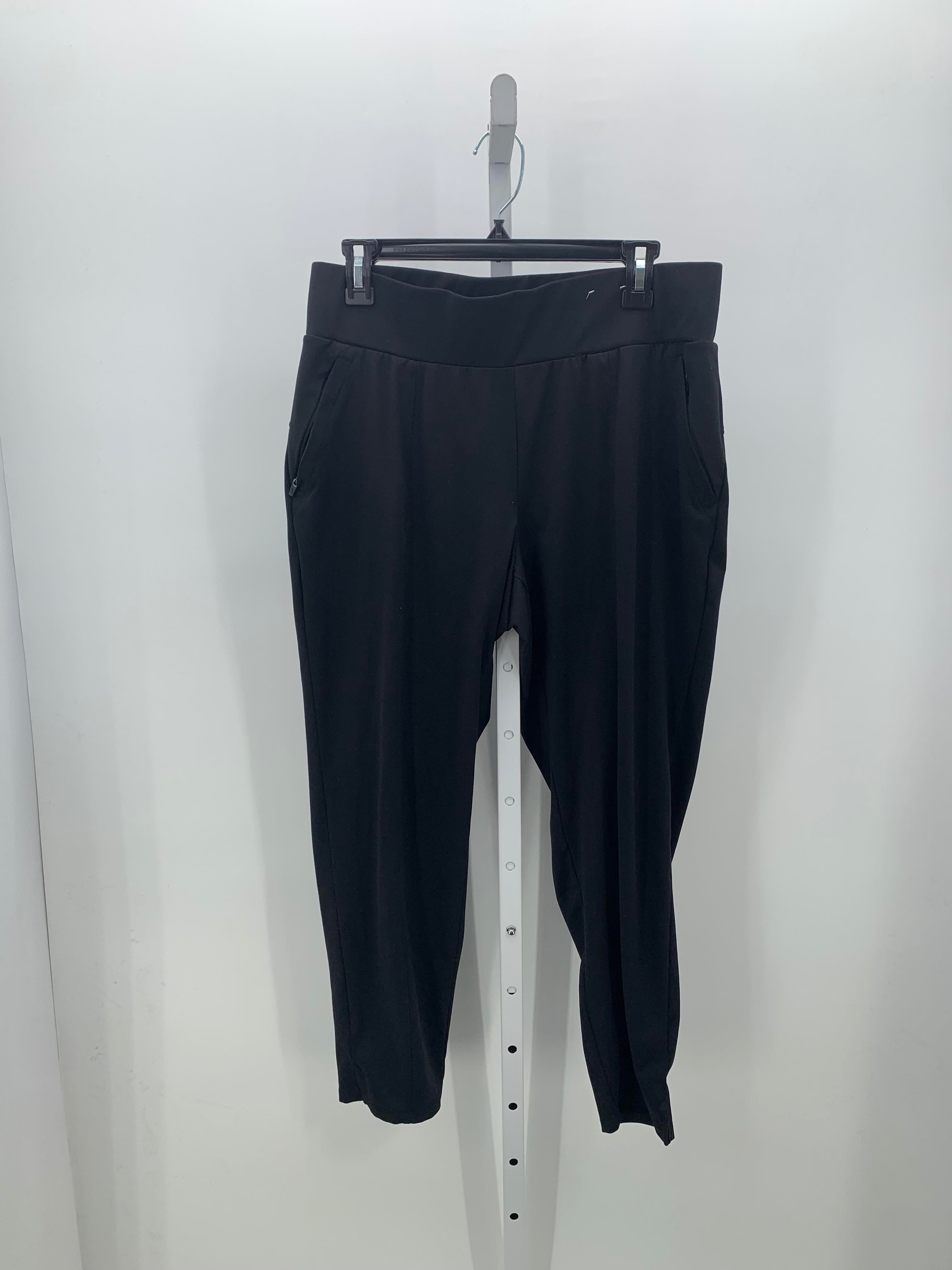 Xersion Size Large Misses Cropped Pants