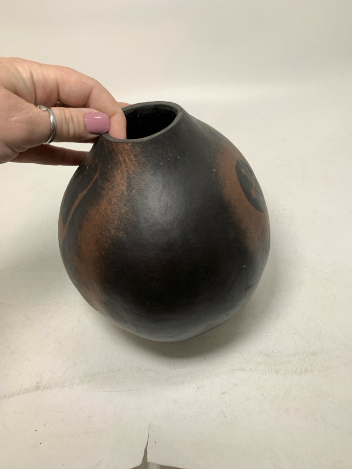CARVED GOURD W/ METALLIC PAINTED WOLF.
