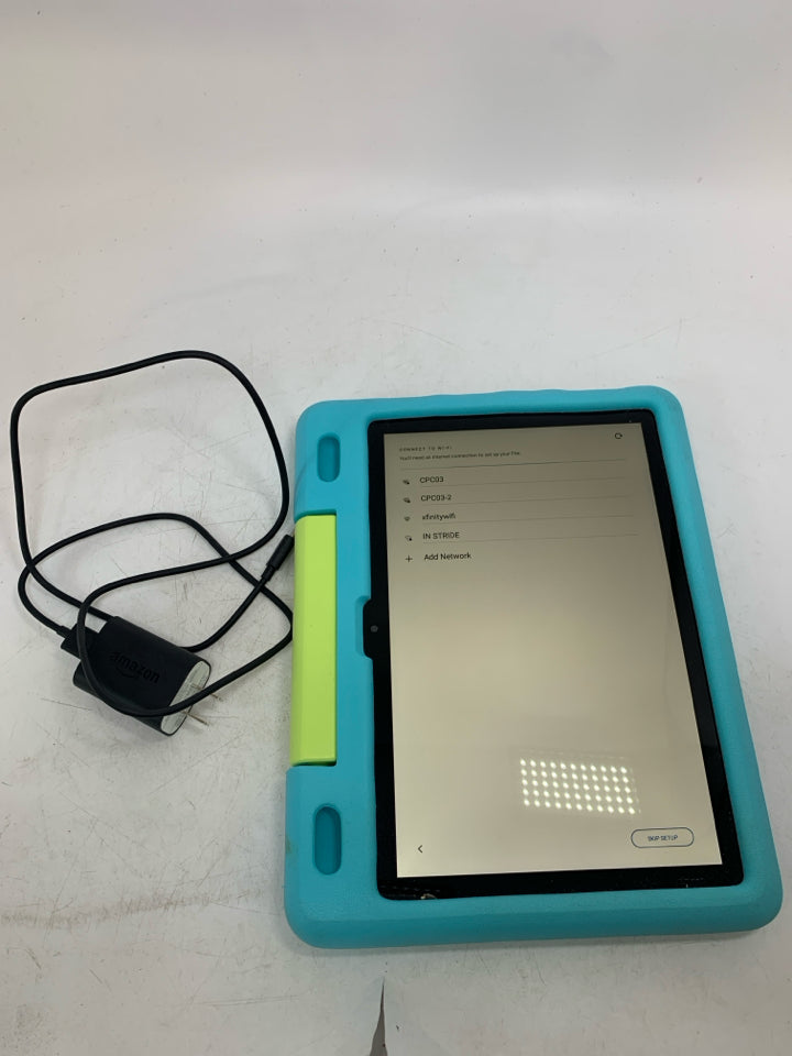 Amazon Fire HD 10 Tablet w/ Case & Charger