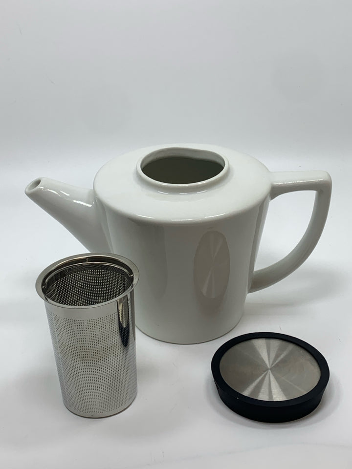 WHITE CERAMIC TEAPOT W/INFUSER.