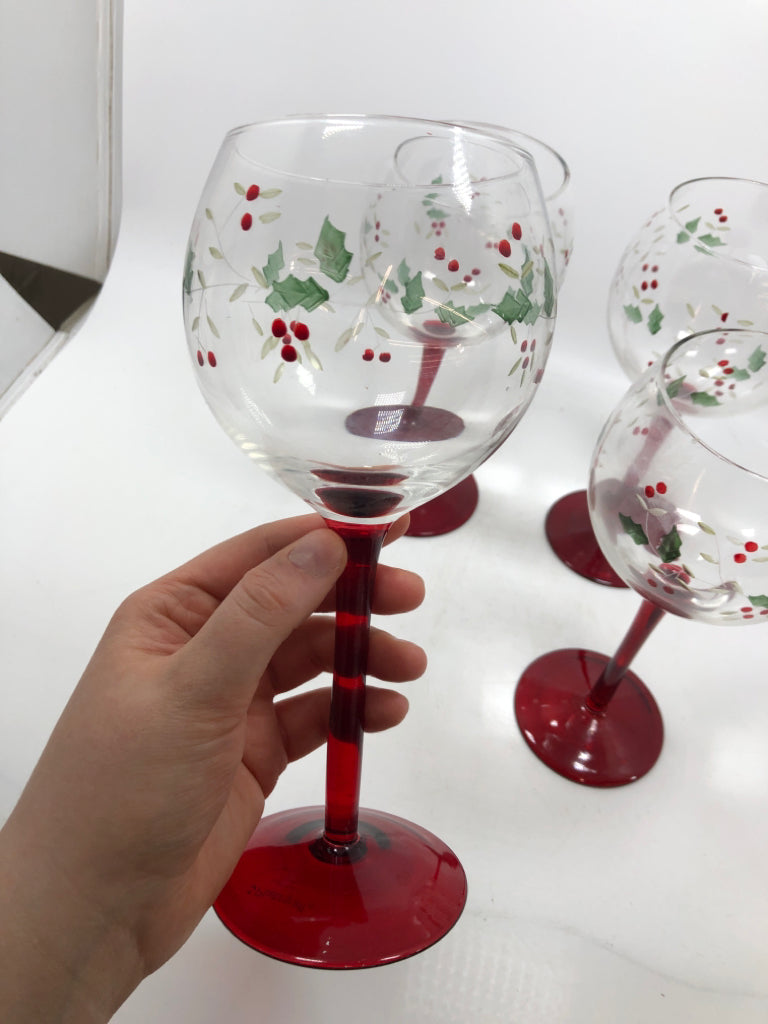 4 HOLLY PAINTED WINE GLASSES - PFALTZGRAFF.