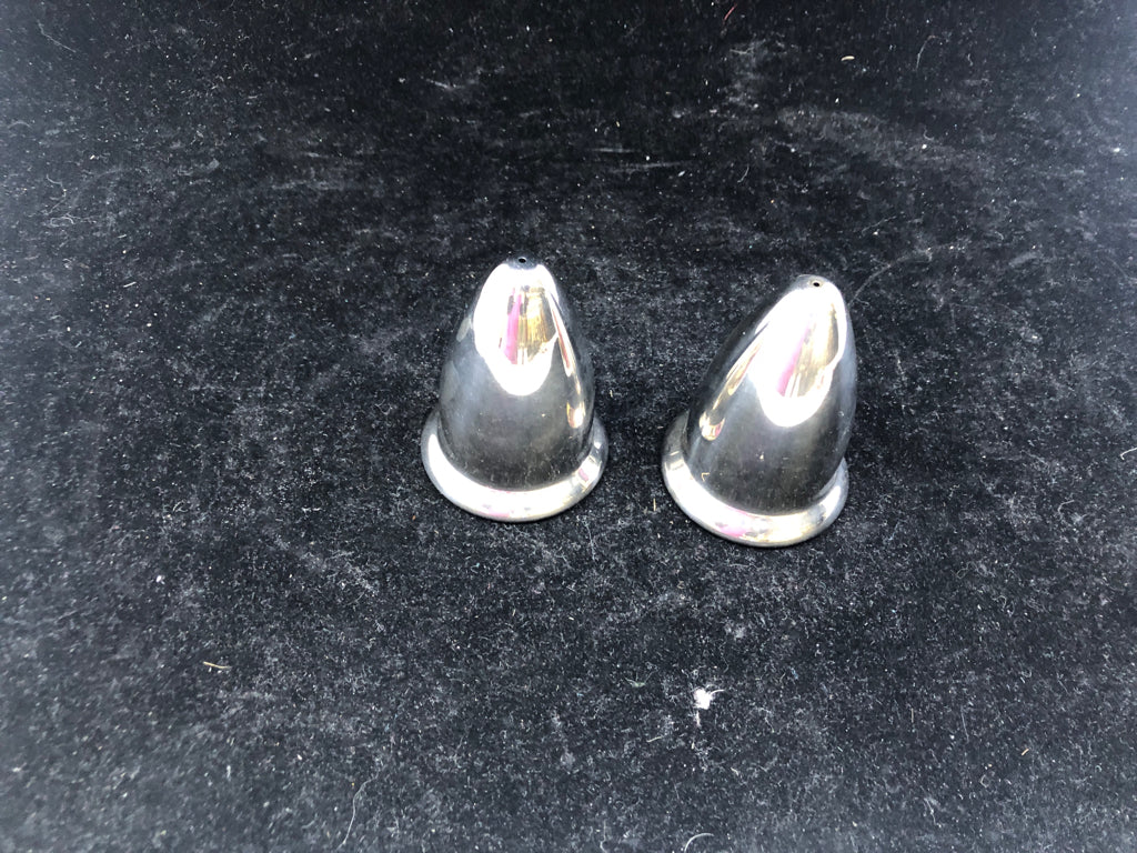 SILVER METAL SALT AND PEPPER SHAKERS.