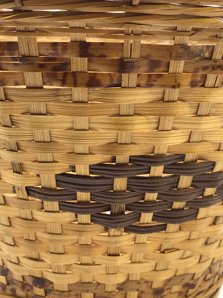 MULTI WOVEN BASKET/TRASH BIN.