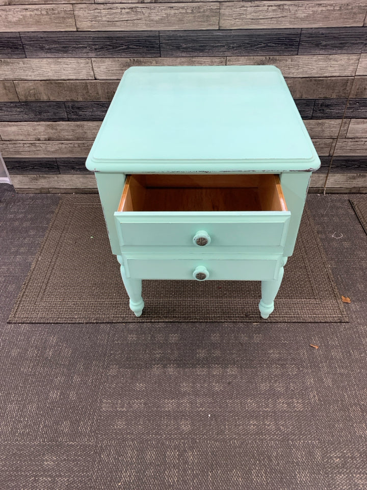 DISTRESSED MINT GREEN END TABLE W DRAWER.