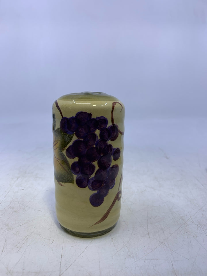 LEAVES + GRAPES SALT & PEPPER ON TRAY