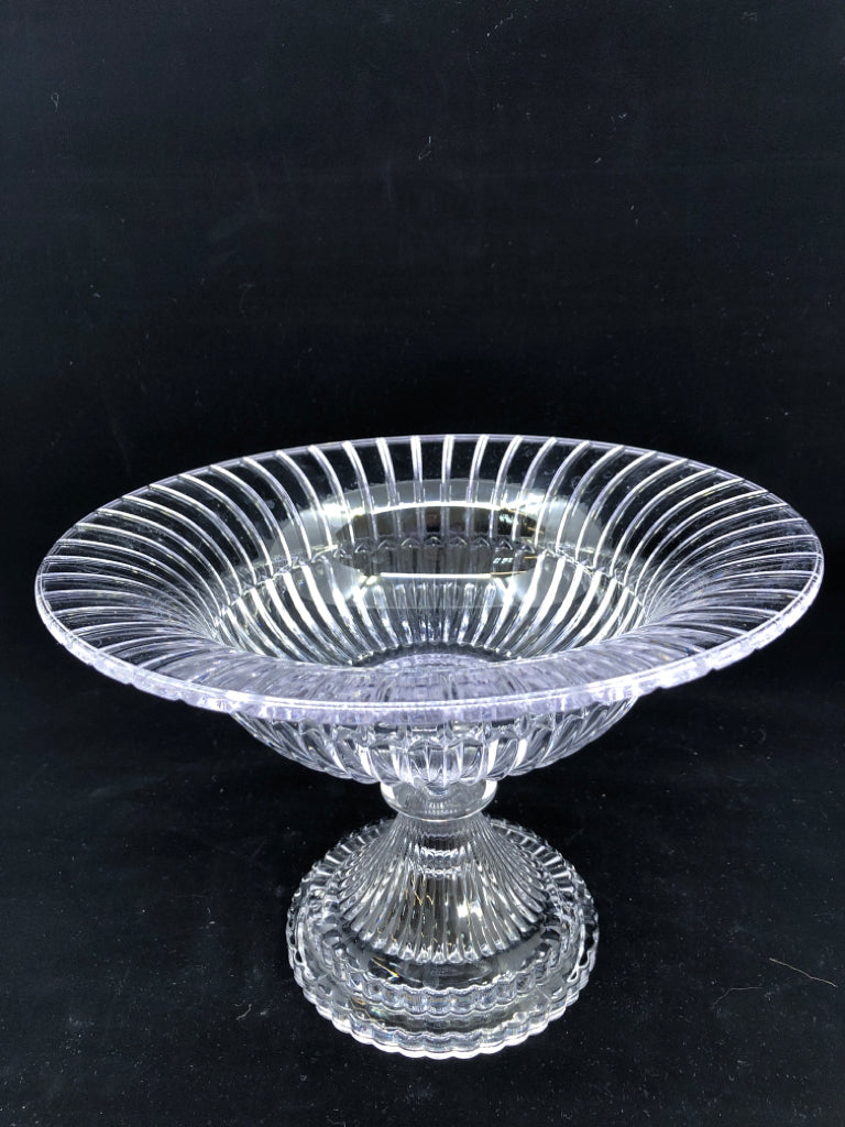 FOOTED COMPOTE CENTERPIECE.