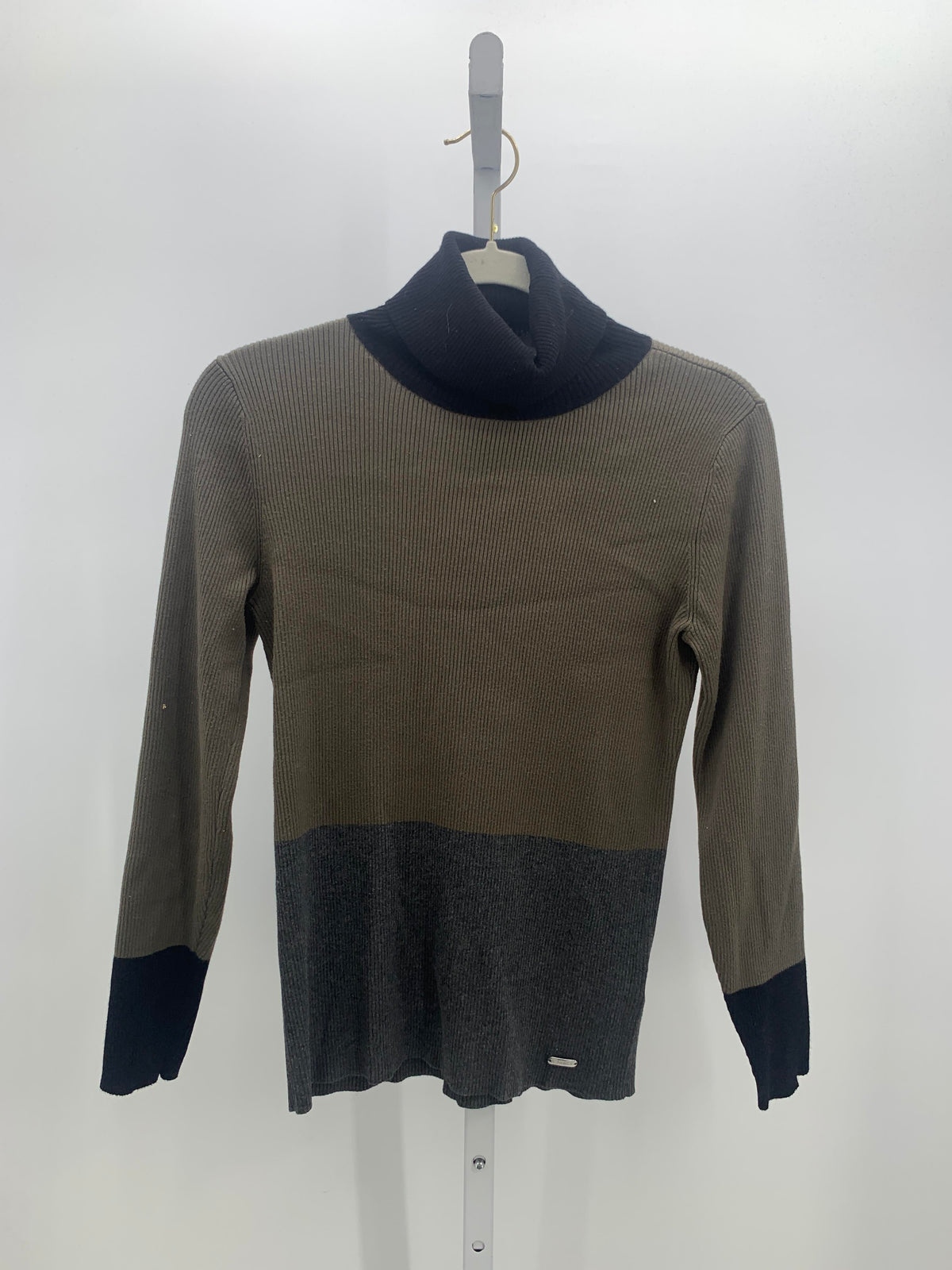 Calvin Klein Size Medium Misses Long Sleeve Shirt