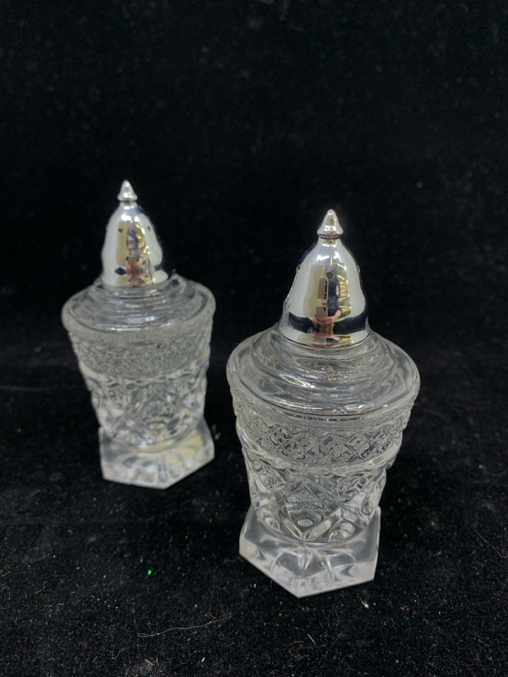 VTG IMPERIAL SALT & PEPPER SHAKERS.