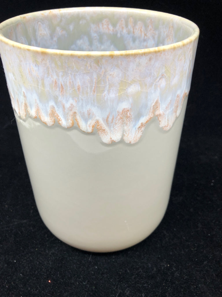 GRAY WITH WHITE PAINT DRIPPING VASE.
