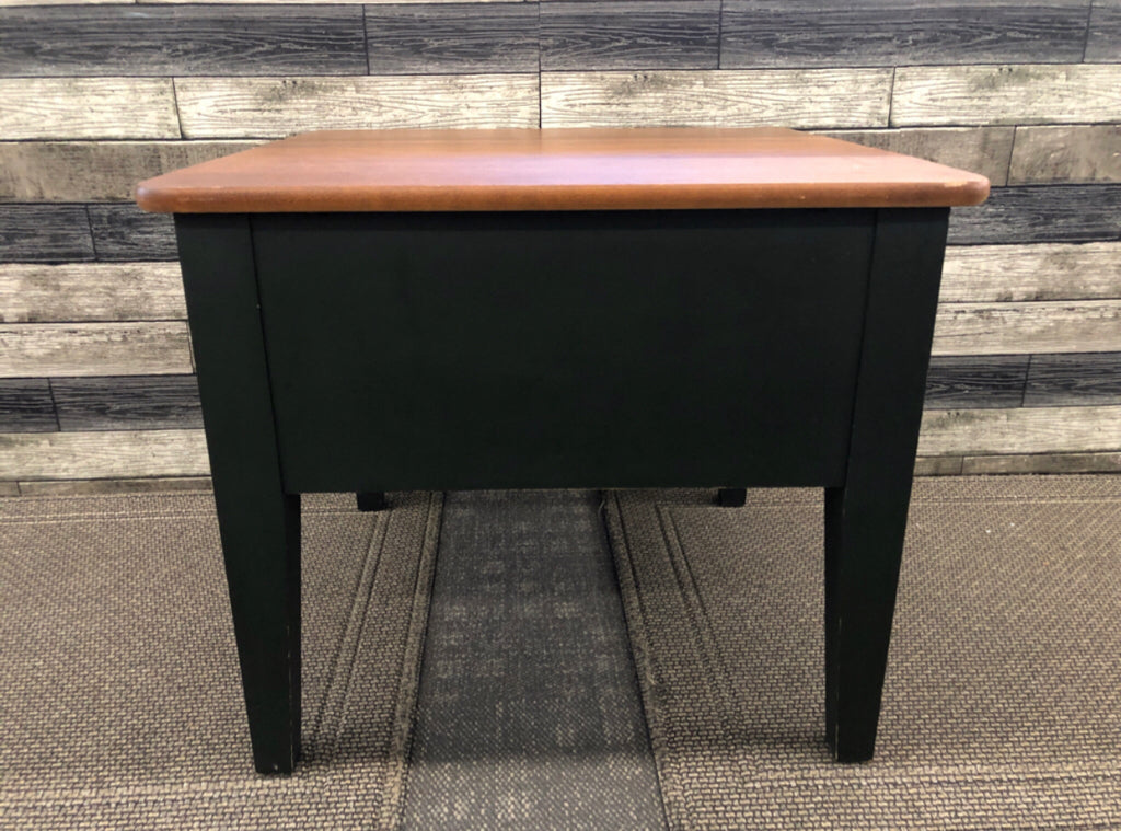 END TABLE GREEN BOTTOM -WOOD TOP, 3 DRAWERS.