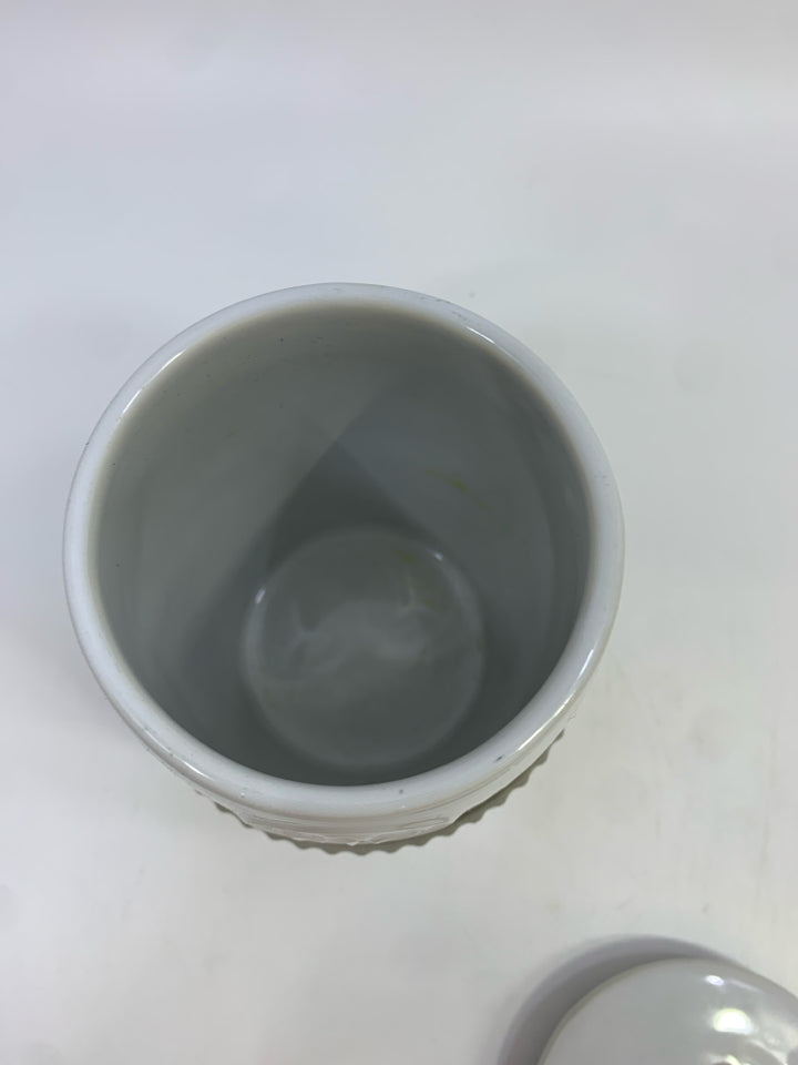 PAMPERED CHEF CERAMIC EGG COOKER.