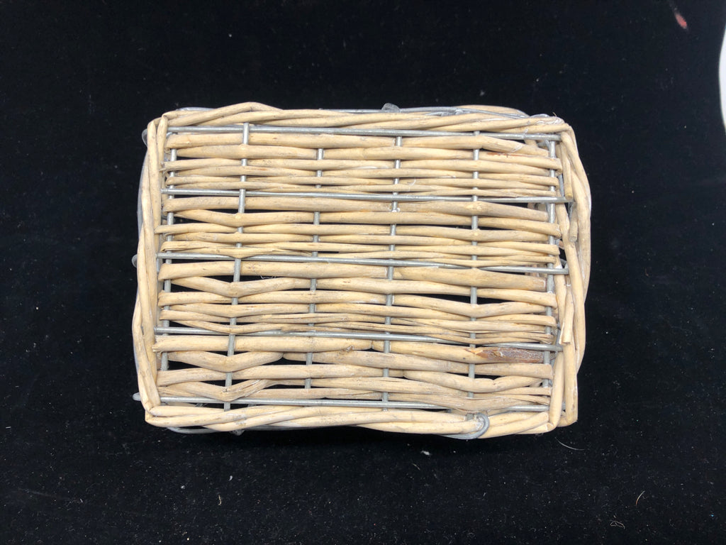 METAL AND LIGHT WOOD WRAPPED BASKET.