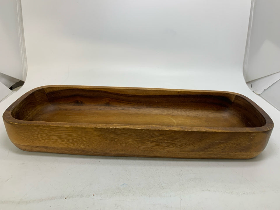 RECTANGLE ACAGIA WOOD BOWL TRAY.