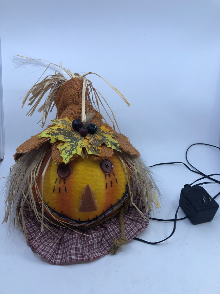 LIGHT UP SCARECROW HEAD.