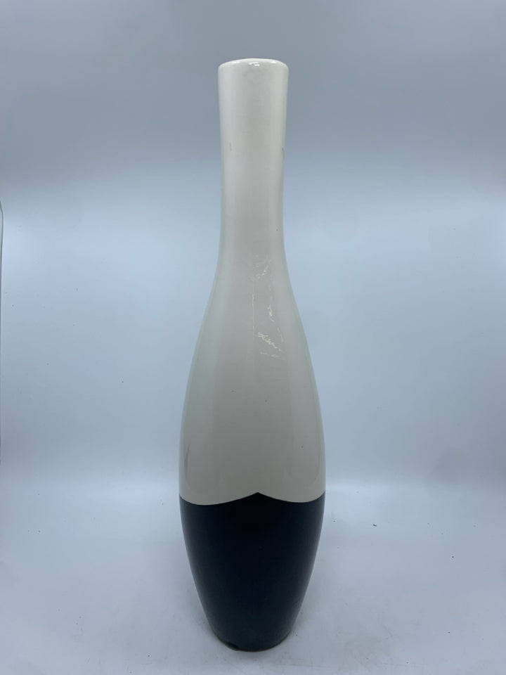 WHITE/BLACK CERAMIC TALL BUD VASE.