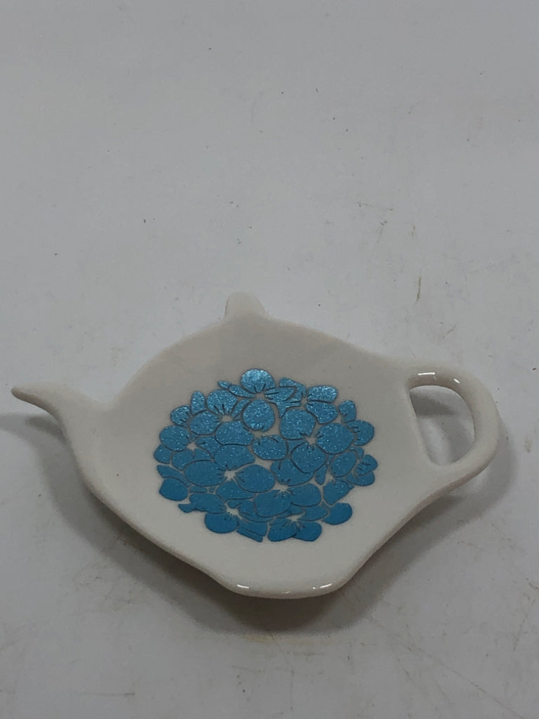 5PC TEAPOT SHAPED TEABAG HOLDER IN BOX.