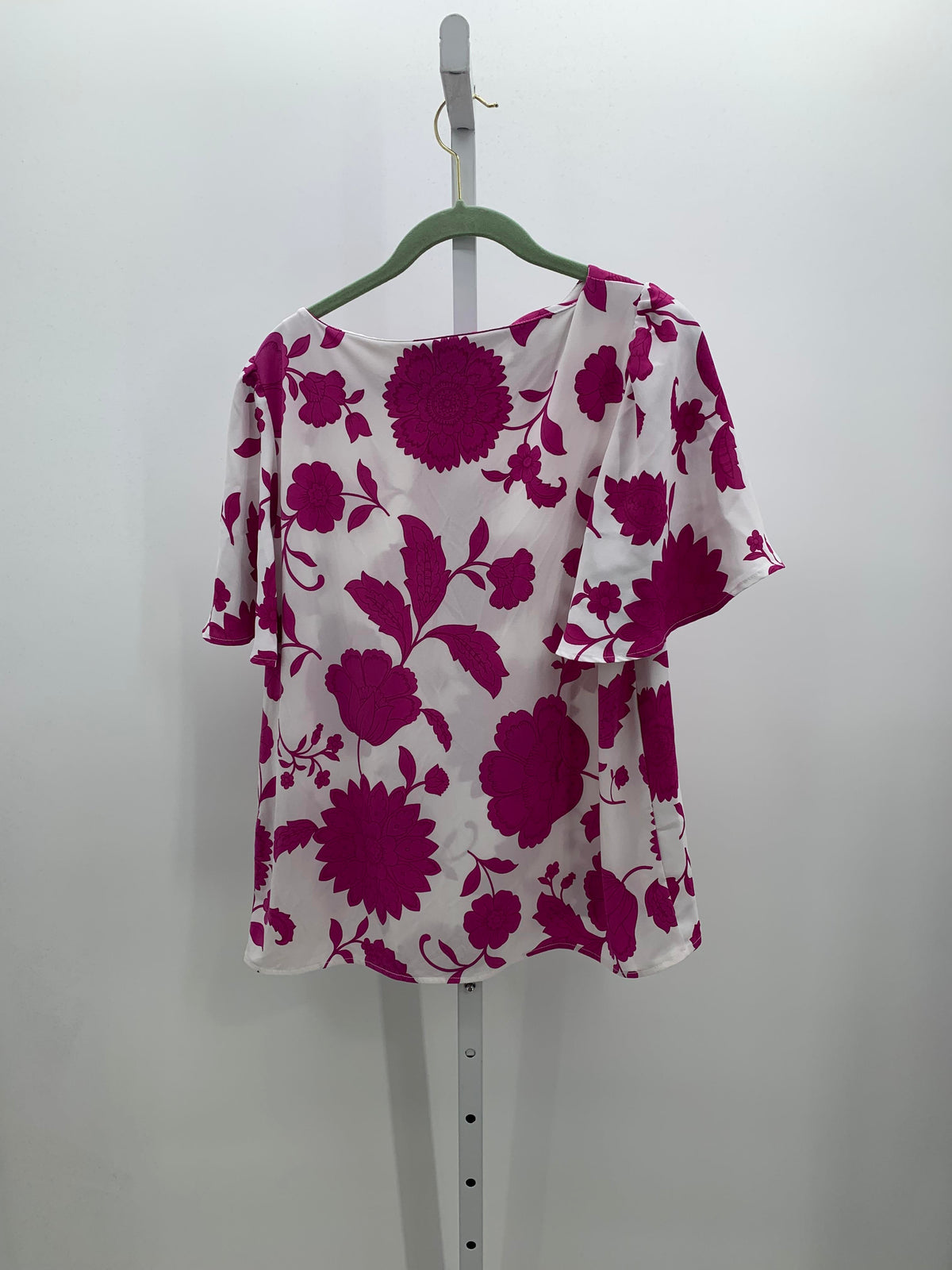 Ann Taylor Size Medium Misses Short Sleeve Shirt