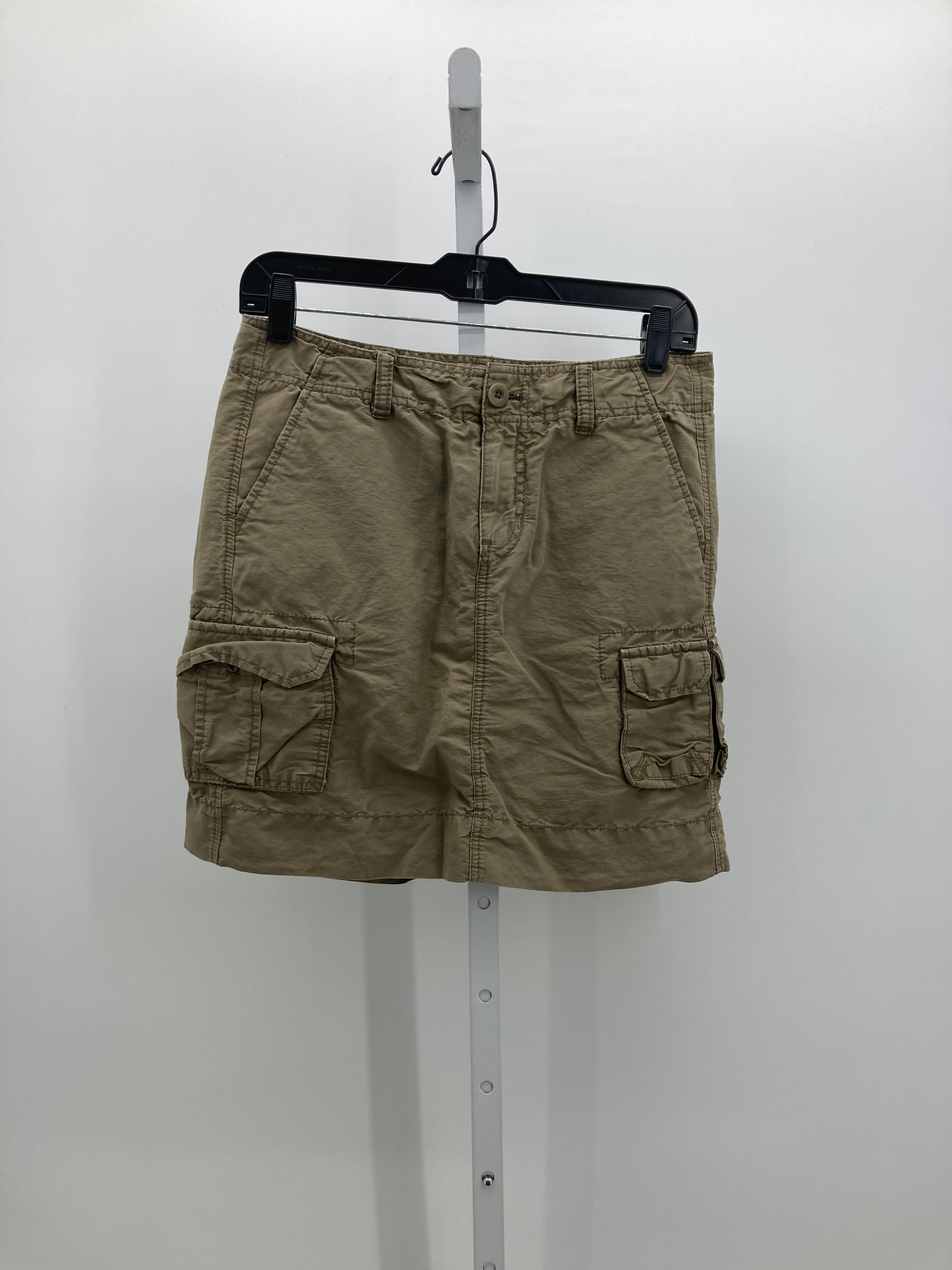 Gap Size 1 Misses Skirt