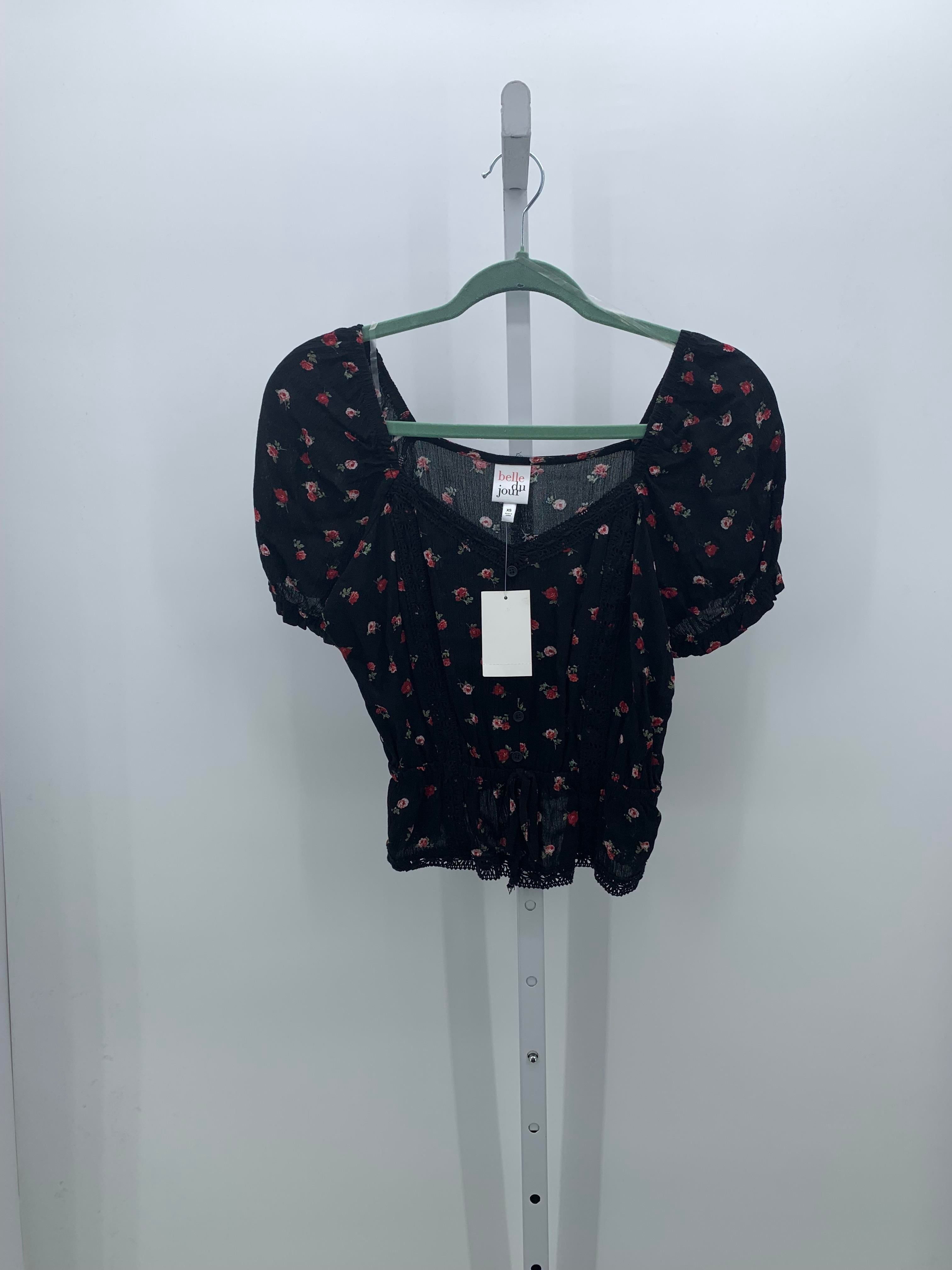 Belle da Jour Size X Small Juniors Short Sleeve Shirt