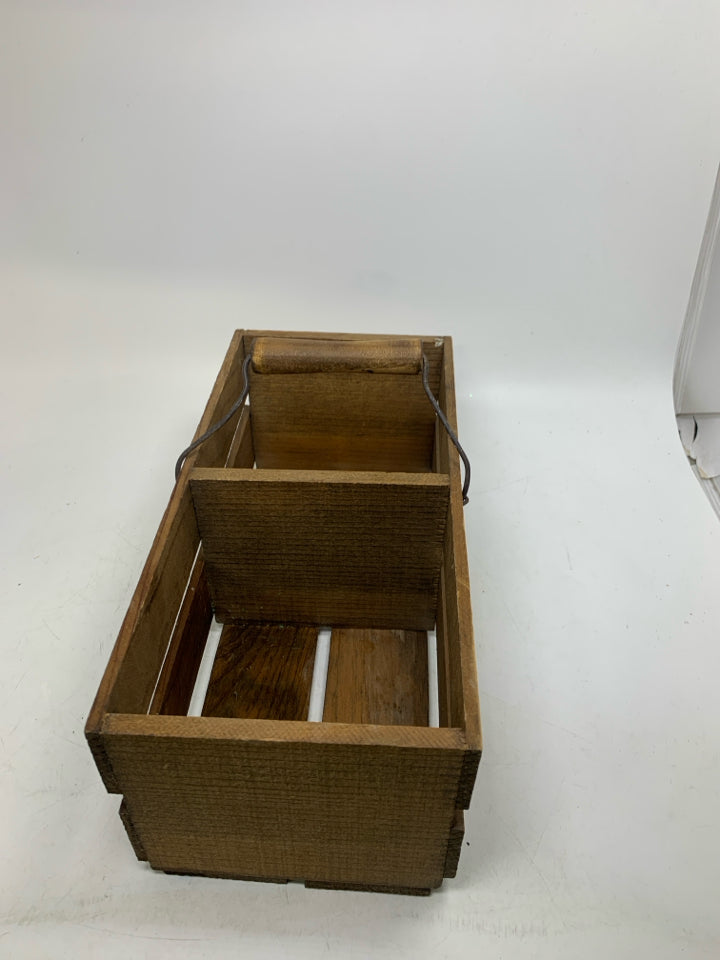 WOOD SMALL CRATE BASKET W/ HANDLE.