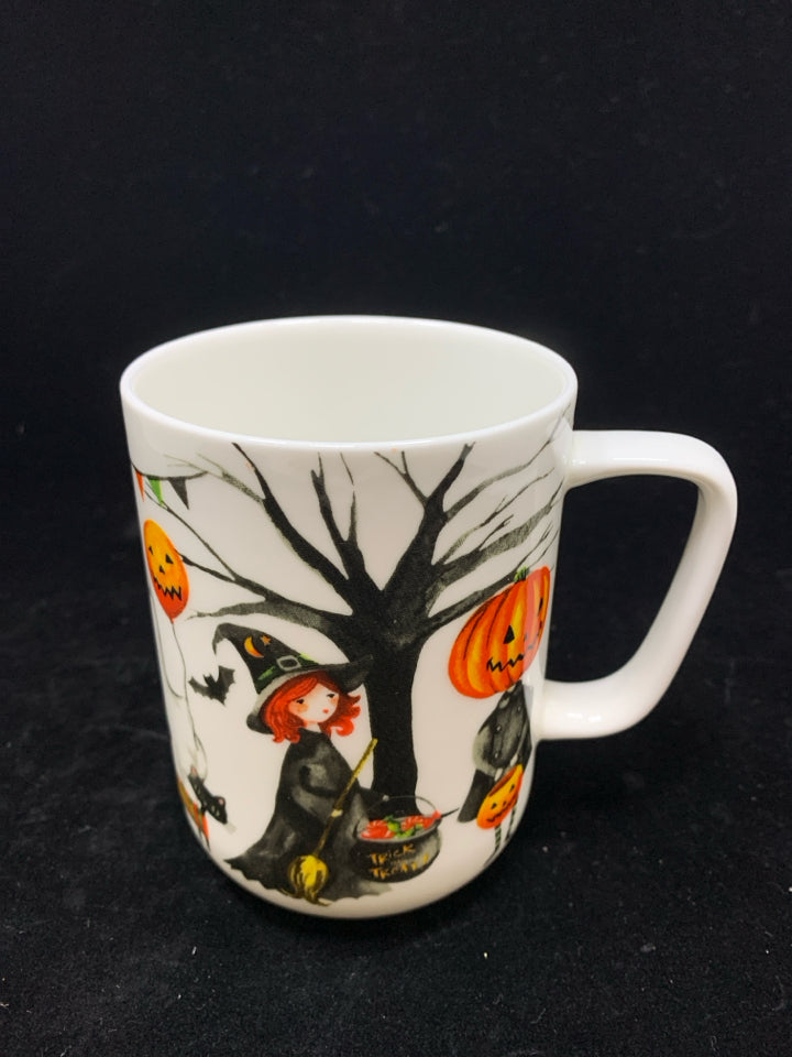HALLOWEEN COSTUME MUG.