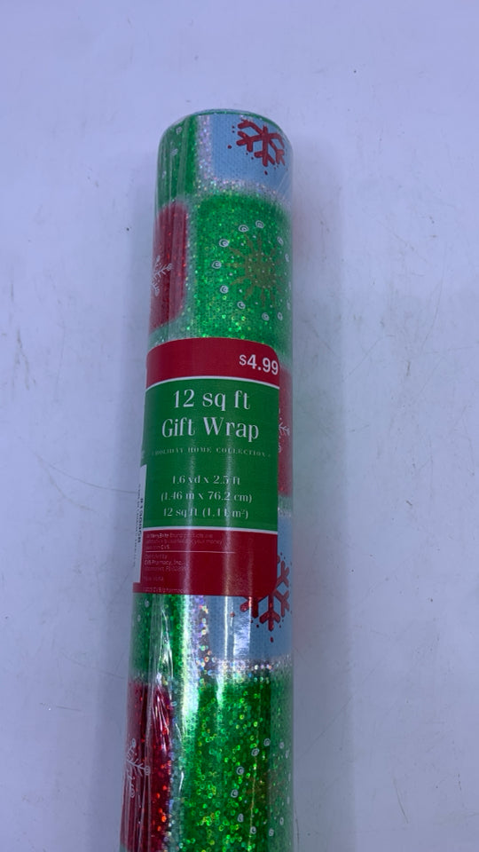 GREEN AND RED SNOWFLAKE WRAPPING PAPER.