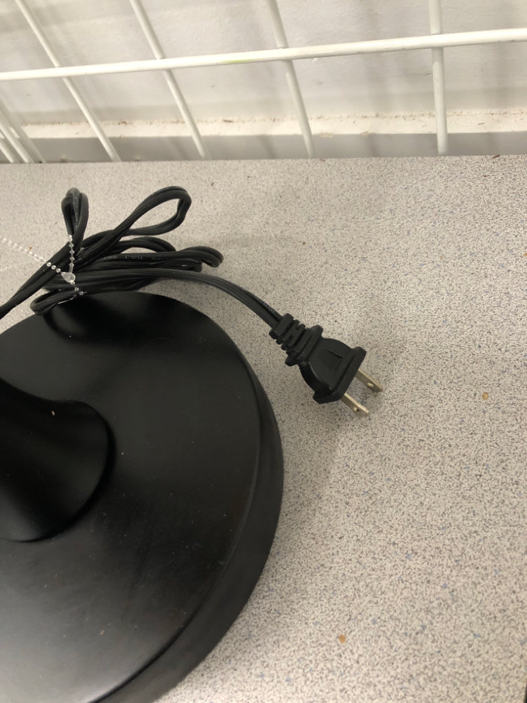 BLACK LAMP W/CANVAS SHADE.