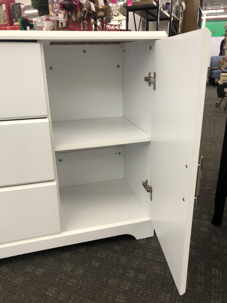 WHITE 3 DRAWER DRESSER W CABINET.